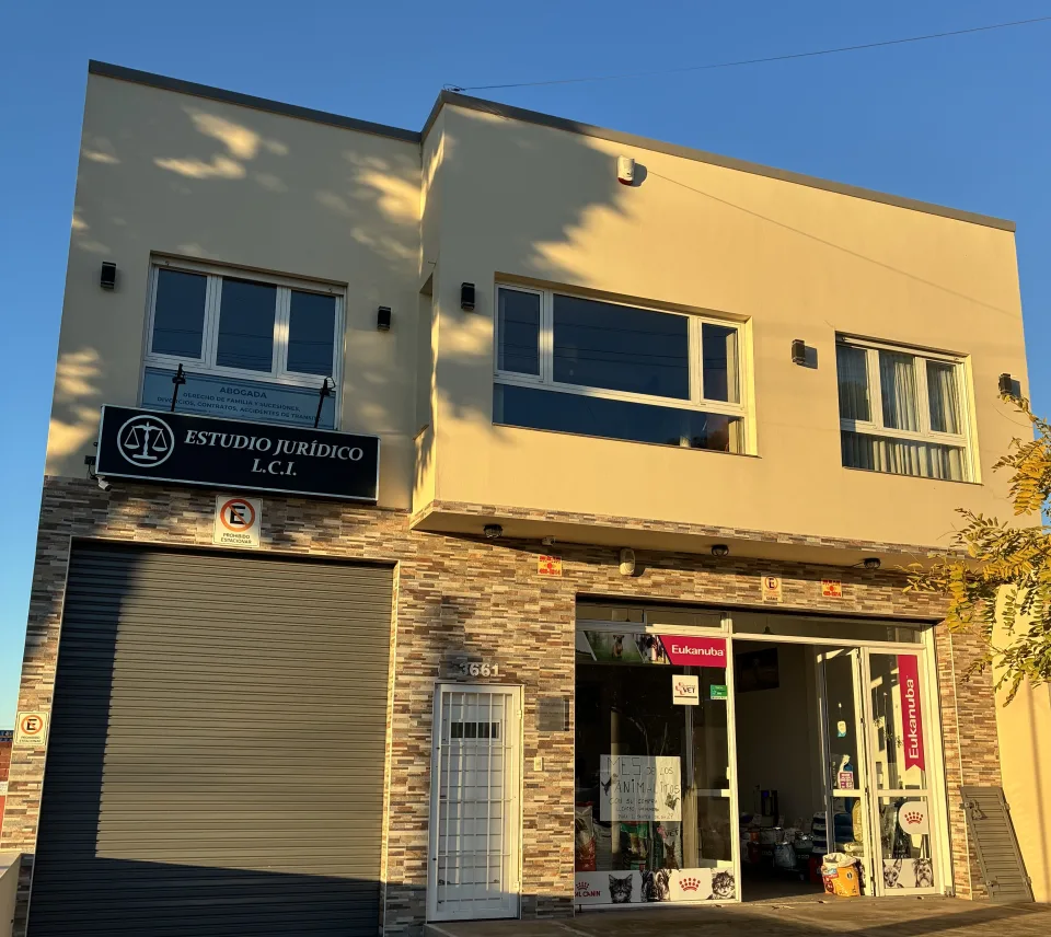 Fachada del Estudio Jurídico L.C.I. en Avenida Mario Bravo 3661, Mar del Plata